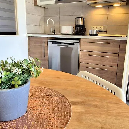 Apartment Buena Vista - - Meerblick - Pool *